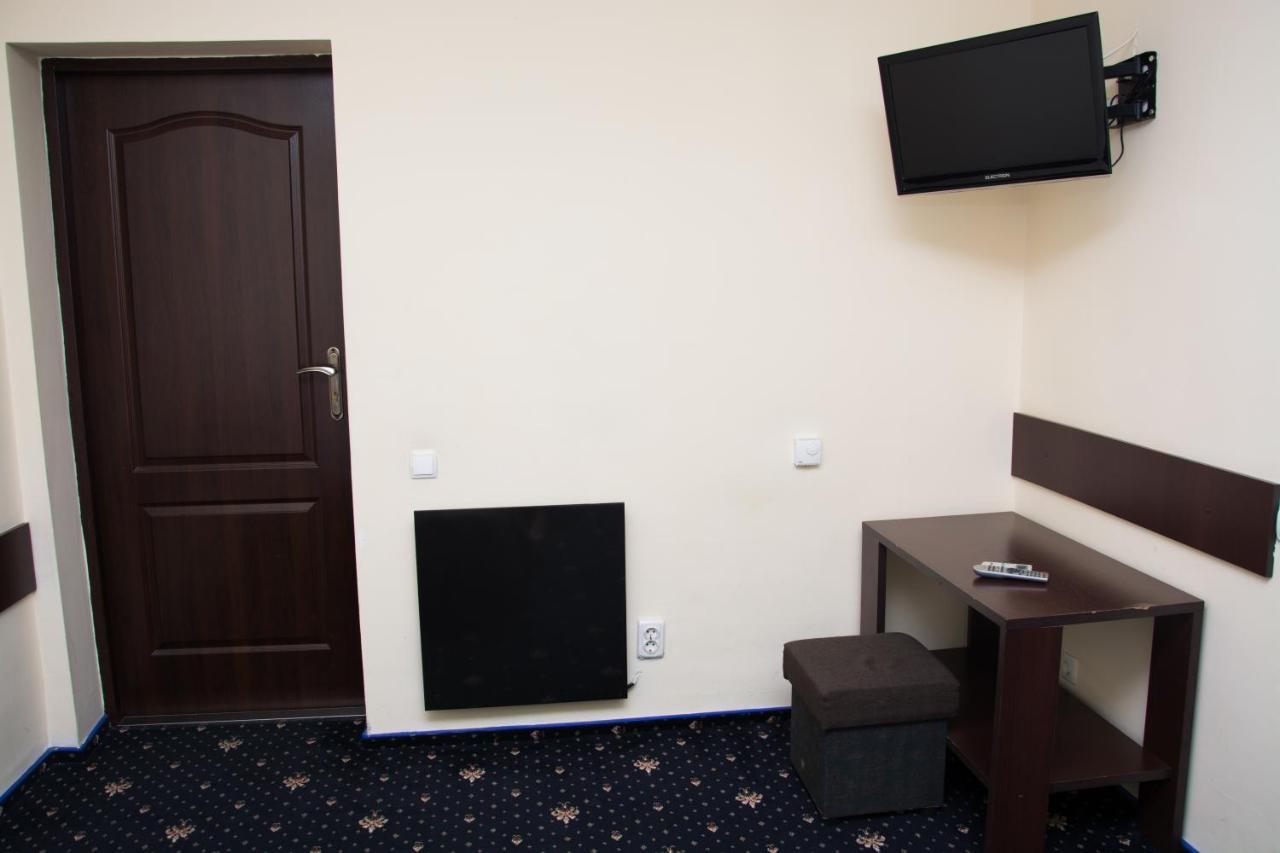 Faraon Hotel Ivano-Frankivsk Ngoại thất bức ảnh