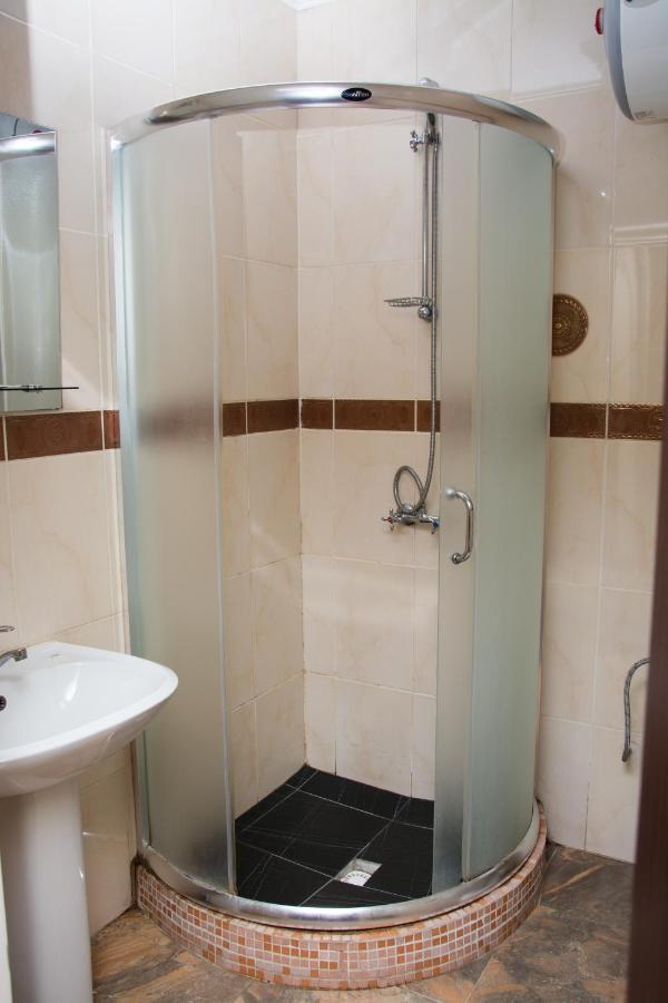 Faraon Hotel Ivano-Frankivsk Ngoại thất bức ảnh
